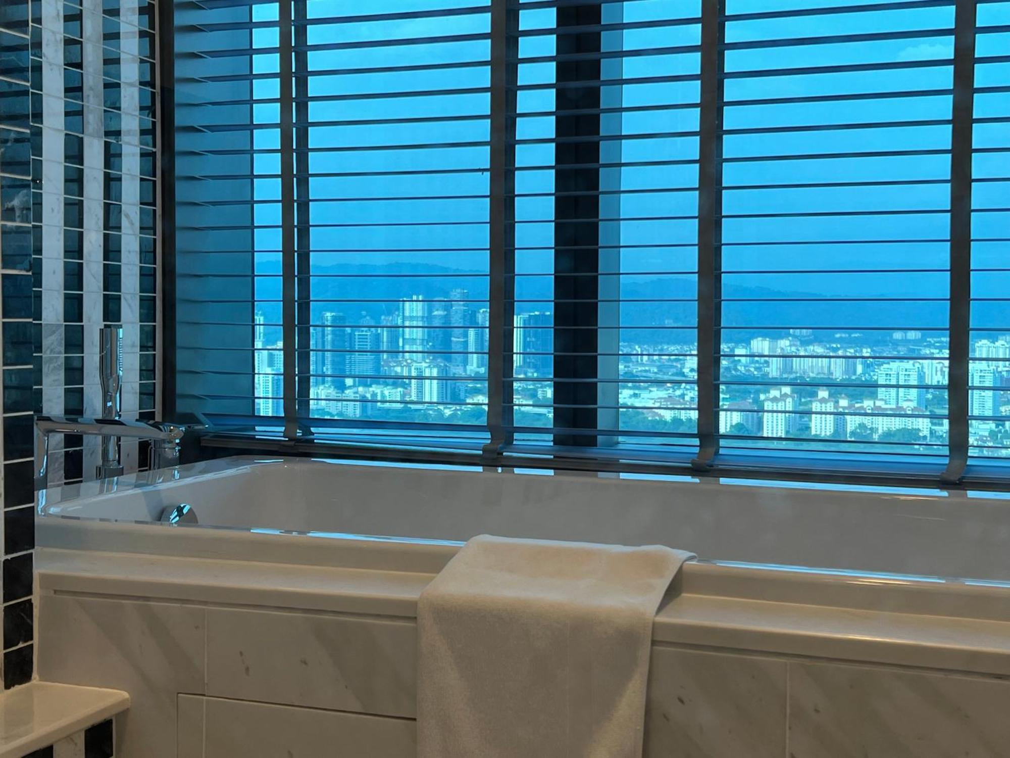 Eaton Residence Suites Klcc كوالالمبور المظهر الخارجي الصورة
